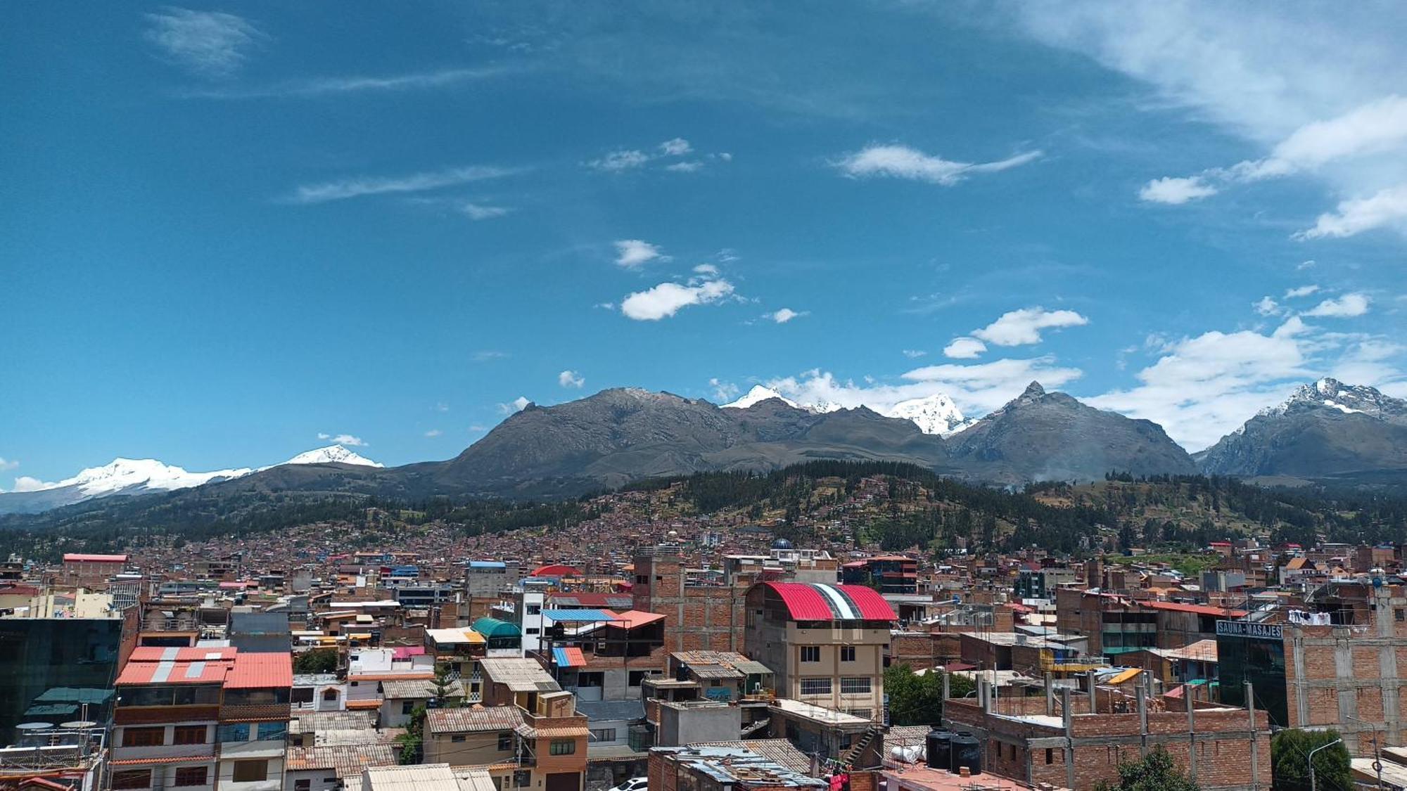 El Amauta De Los Andes Lodging Erik House 瓦拉斯 外观 照片